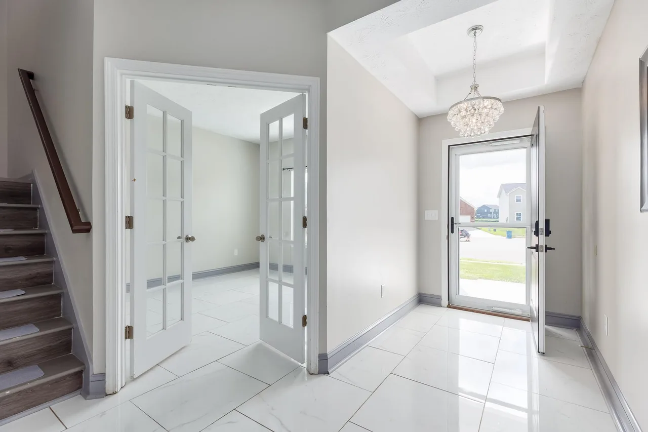 Bright entry and flexible interior space at 4266 Tingle Drive